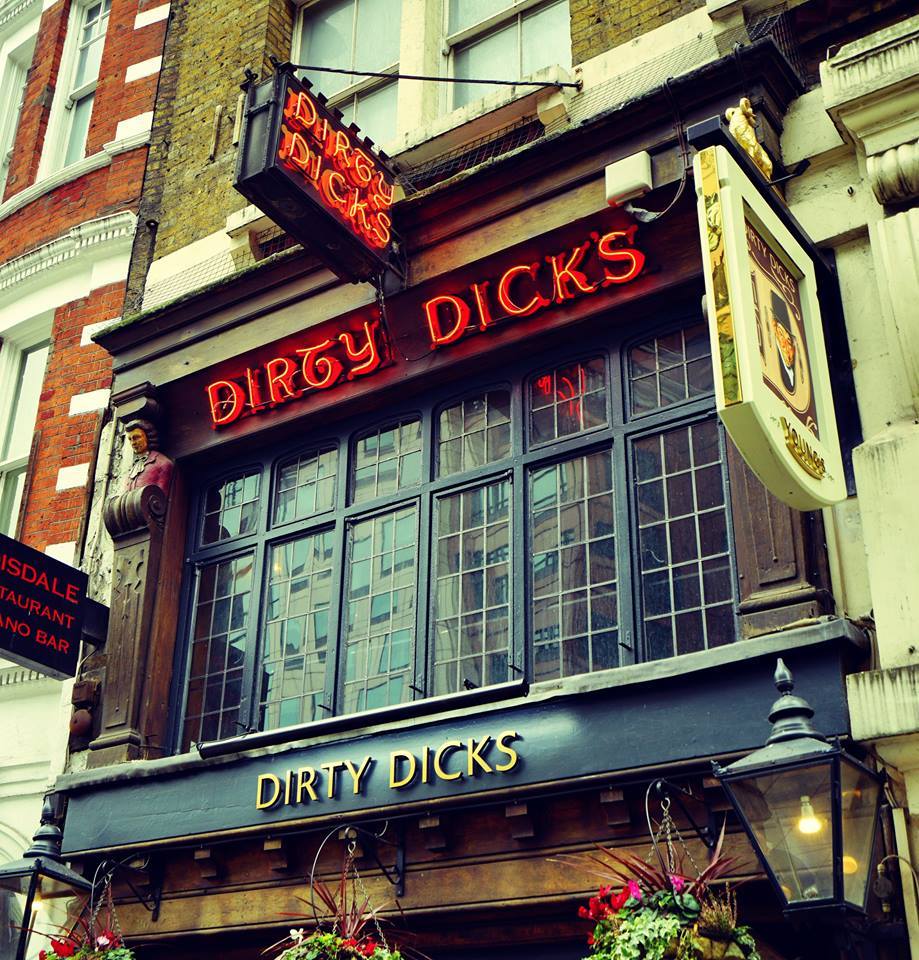 Dirty Dicks Pub - Teo Totev